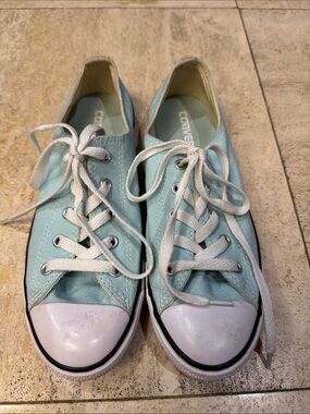 Converse Low Top Sneakers in Light Aqua and White